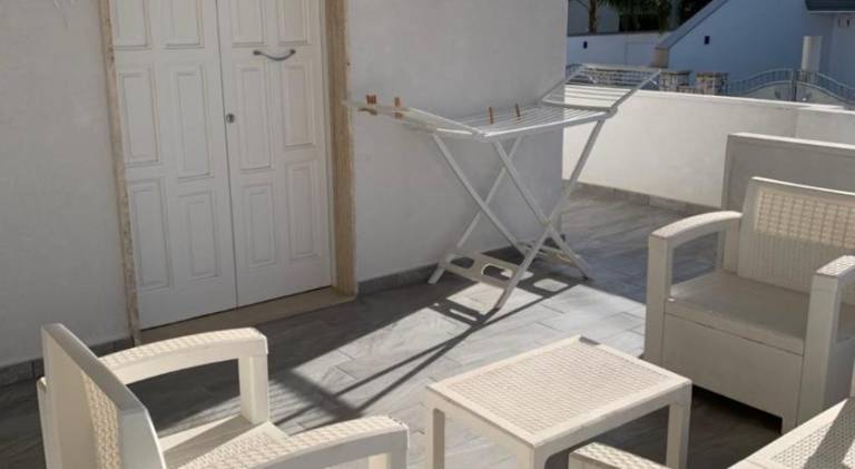 Vacation home with garden & patio — photo 2