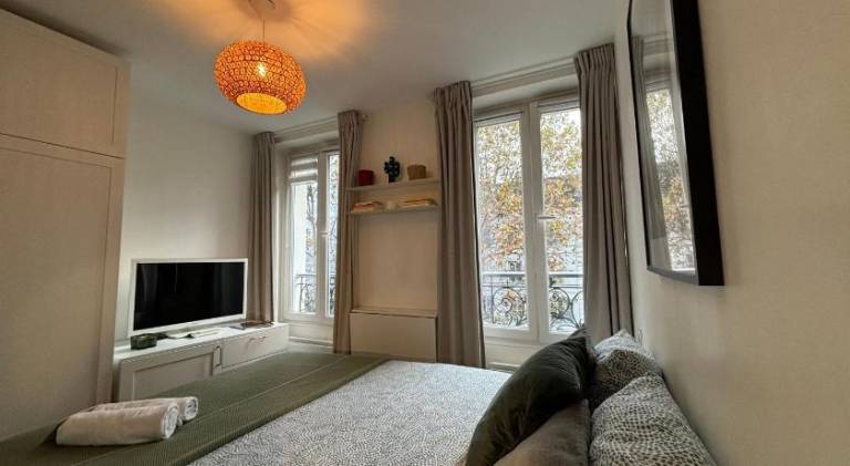 Beautiful apartment | Next to Moulin Rouge | Pet-friendly — photo 2