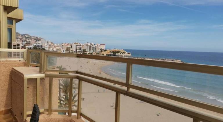 Apartment with 3 rooms for 8 persons in Benidorm