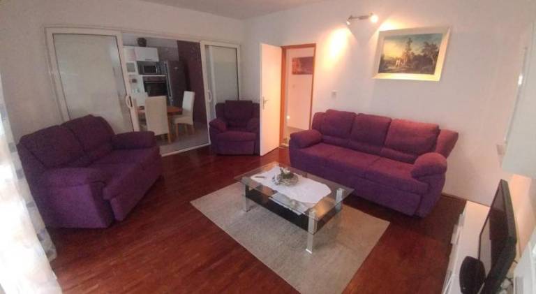 Rental apartment with 2 rooms for 6 persons — photo 2
