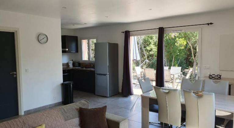 House with garden, barbecue & patio | Pets allowed — photo 3