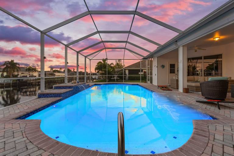 Gulf Access, Dock with Tiki, Heated Pool & Pool Table - Mango Paradise-Roelens — photo 3
