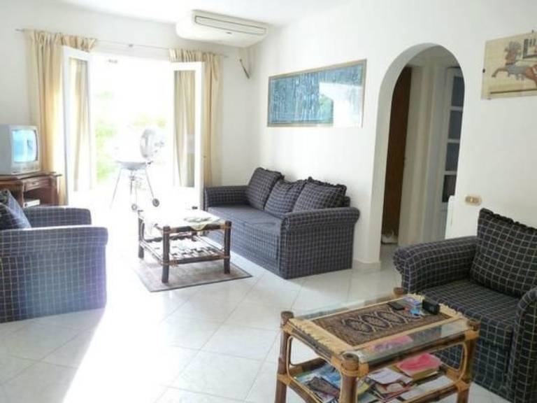 Rental apartment with garden, pool & patio | Nature view — photo 3