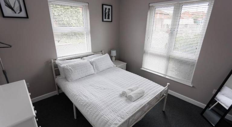 Rental apartment with 2 rooms for 5 persons in Belfast