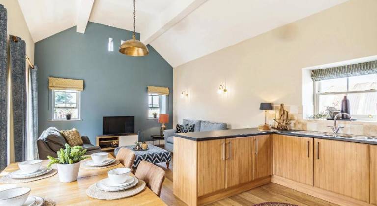 House with 2 rooms for 5 persons — photo 3