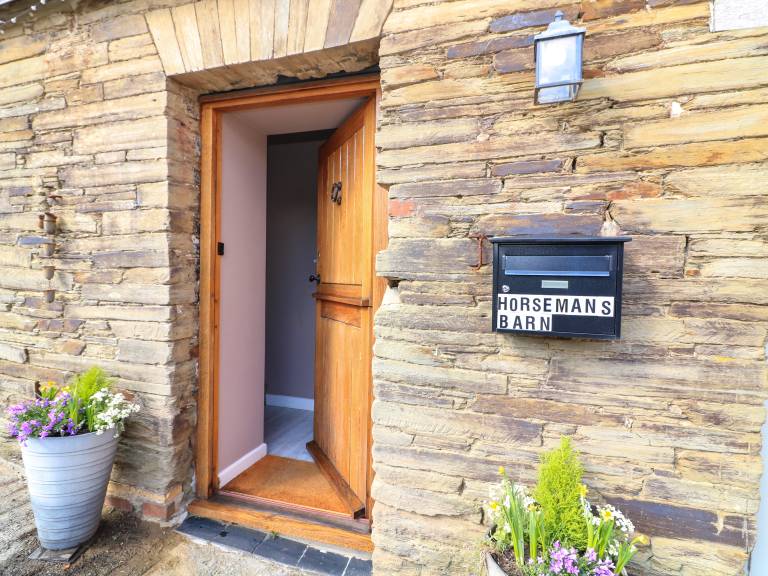 Fully equipped cottage with garden | Pet-friendly — photo 2