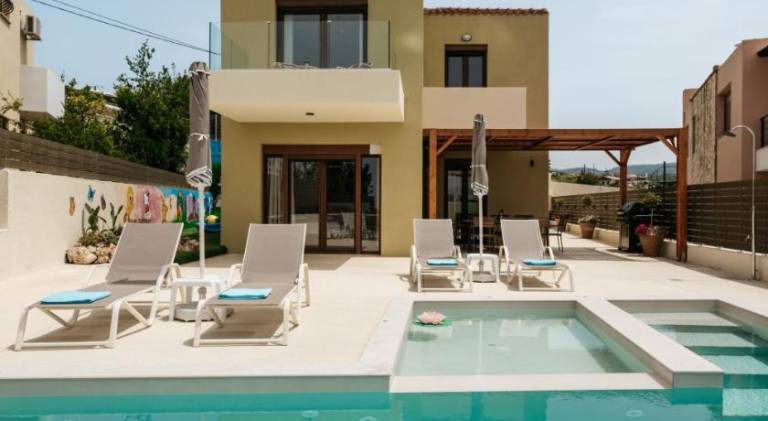 Villa with garden, patio & private pool in Rethymno