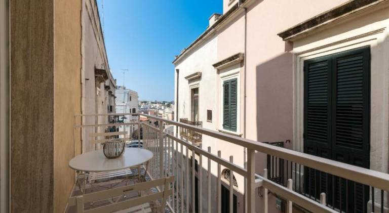 Holiday apartment with 2 rooms for 6 persons in Brindisi
