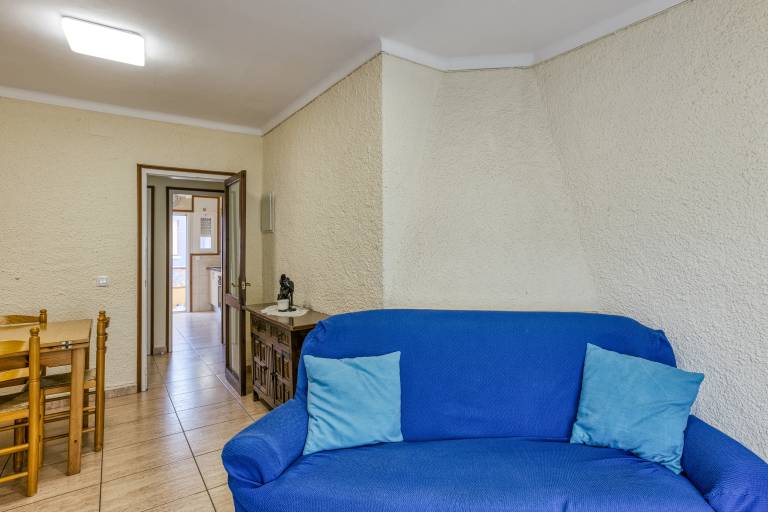 Rental apartment with terrace & fast internet | City view — photo 5