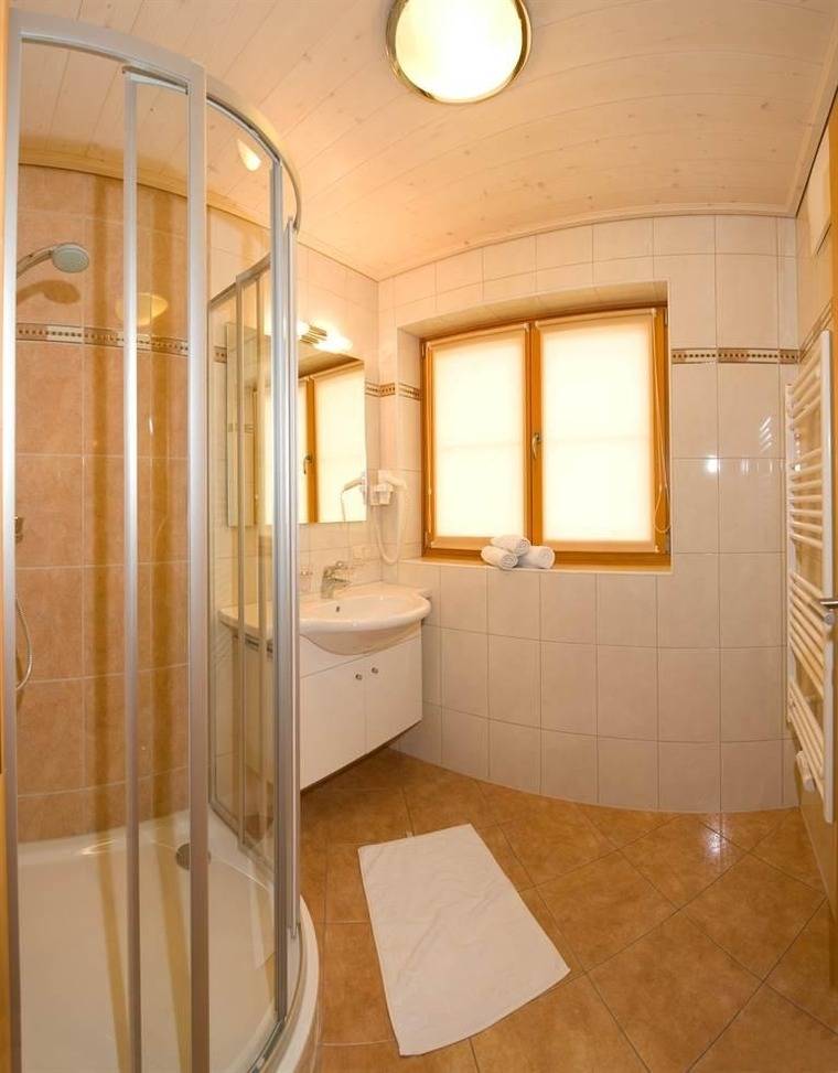 48 m² Ferienwohnung ∙ 1 Schlafzimmer ∙ 4 Gäste – Bild 9