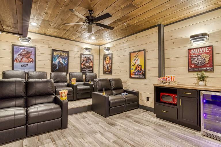 Firefly Lodge Indoor Pool Theater Hot Tub — photo 2