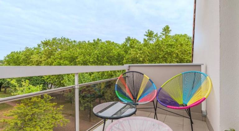 Rental apartment with patio in Obernai