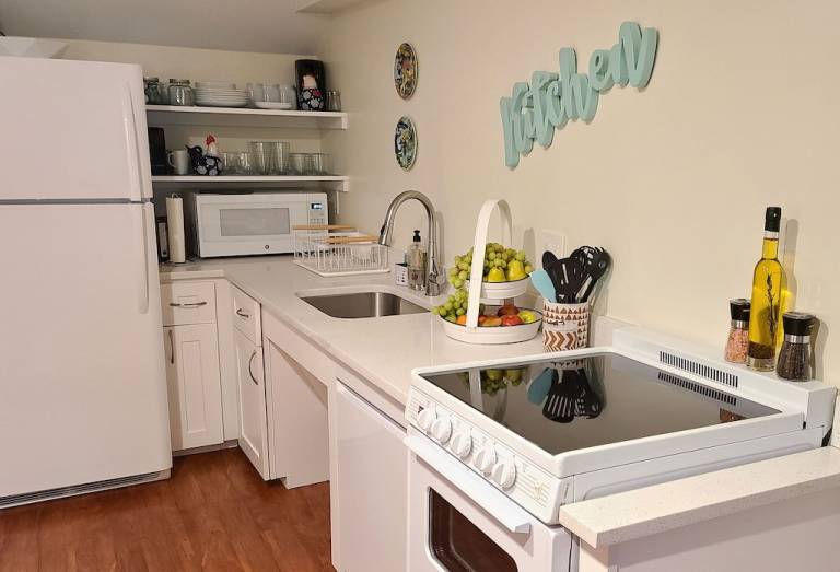 Apartment  Natick