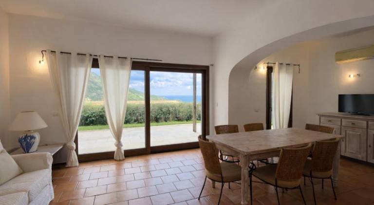 Villa with 2 rooms for 6 persons — photo 2