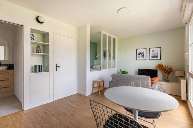 Charming apartment | Suitable for remote work | Pet-friendly in Aubervilliers