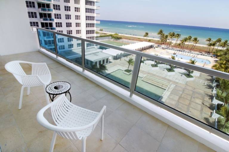 House  Miami Beach