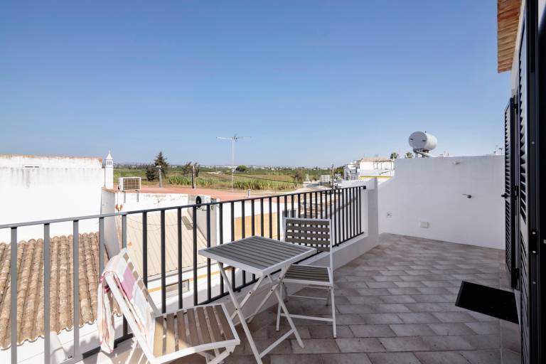 Child-friendly lovely villa with patio & private pool | Garden view | Pets are welcome — photo 5