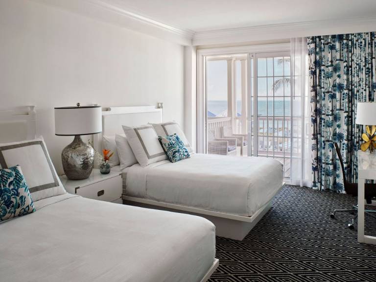 Oceanfront Balcony 2BR 2Qns — photo 2