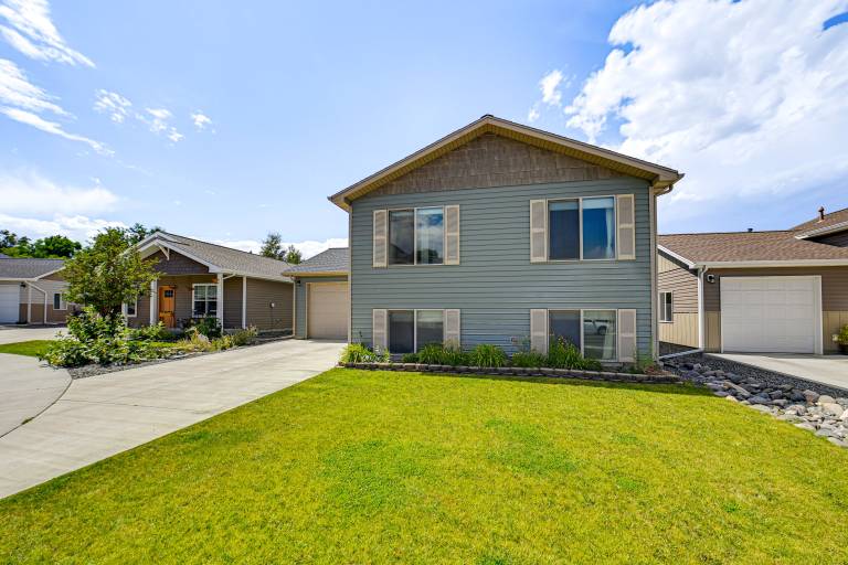 Walk to Downtown: Family-Friendly Cody Home! — photo 4