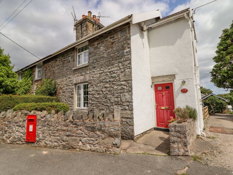 Cottage Colwyn Bay