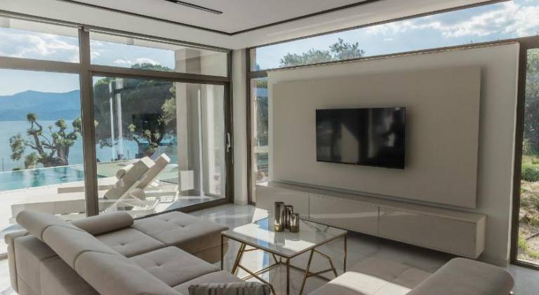 Presidential Beach Villa — photo 2
