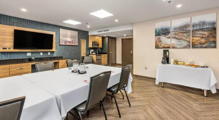 Quality Suites — photo 4