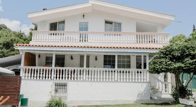 Villa with terrace, barbeque & garden in Kavala