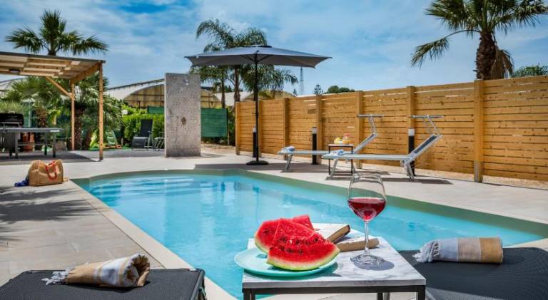 Apartment with pool in Alcamo