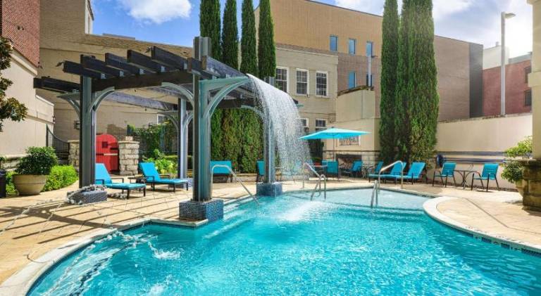 Hampton Inn & Suites Chattanooga/Downtown — photo 2