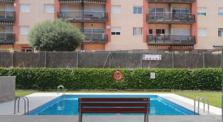 Holiday apartment with pool | Beach nearby | Dogs allowed in Lloret de Mar