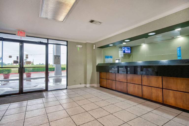 Motel 6 Texarkana, TX — photo 2