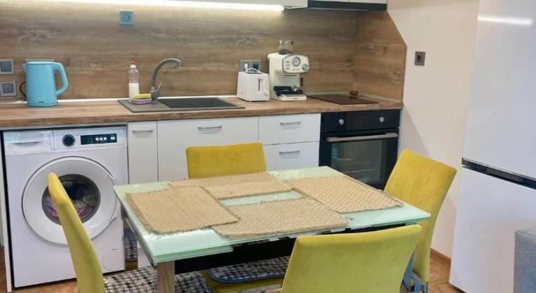 Apartment with patio — photo 5