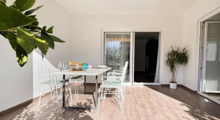 Apartment with patio & yard | Pets allowed — photo 4