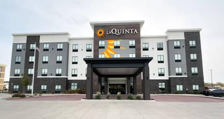 La Quinta Inn & Suites by Wyndham Coralville Iowa City in Coralville, IA