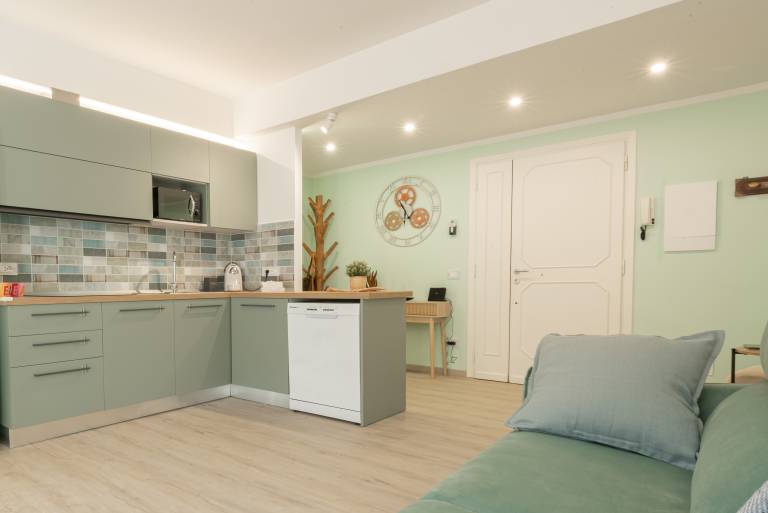 Fully equipped holiday apartment with patio & fast internet | Sea view | Close to the beach | Dogs allowed — photo 2