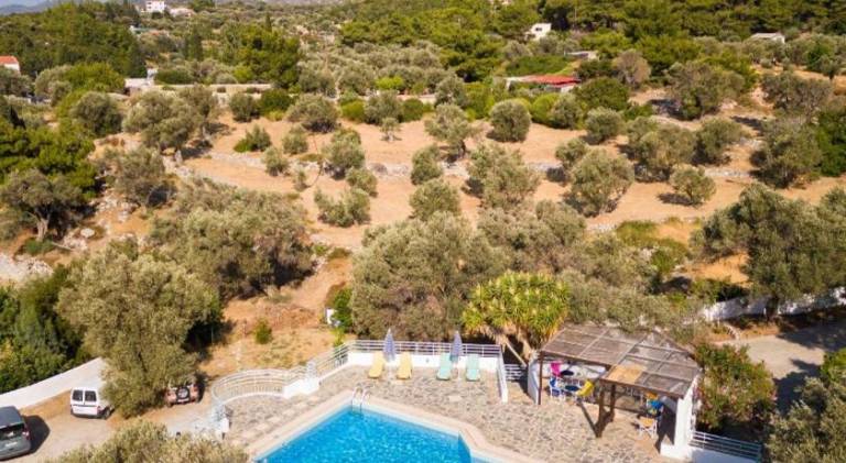 Pleasant house with garden, pool & terrace | Pets allowed — photo 3