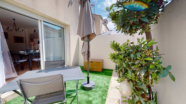 House with yard & patio | Pet-friendly — photo 2