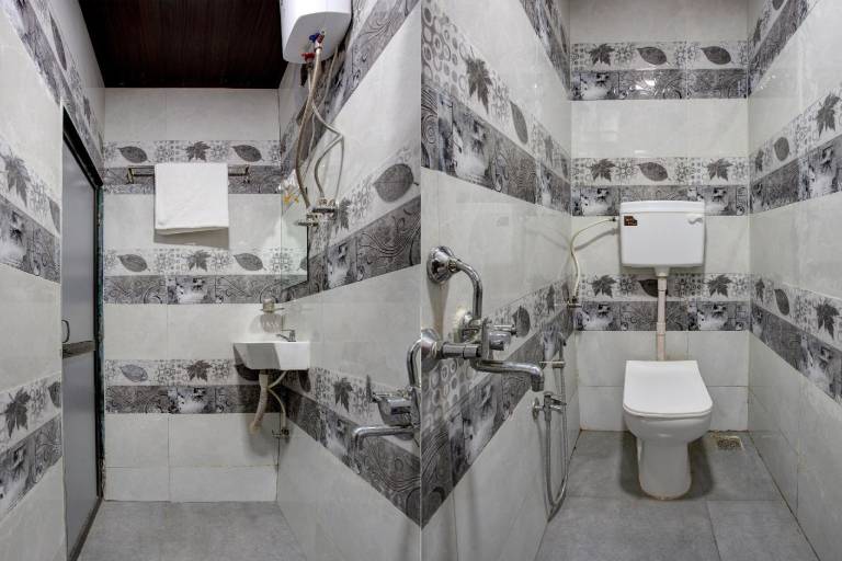 OYO Flagship Hotel Abode inn