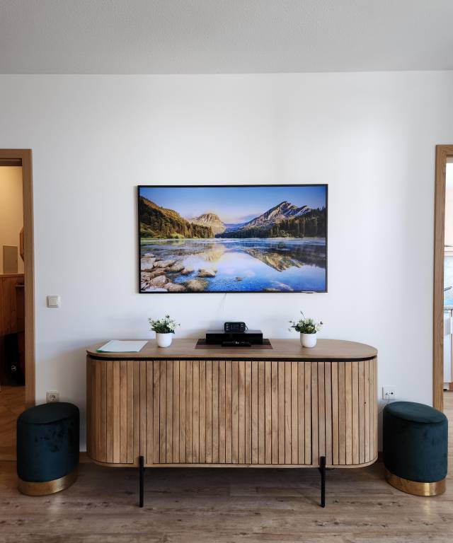Children-friendly wonderful rental apartment with pool & sauna | Mountain view | Suitable for remote work | Dogs allowed — photo 3