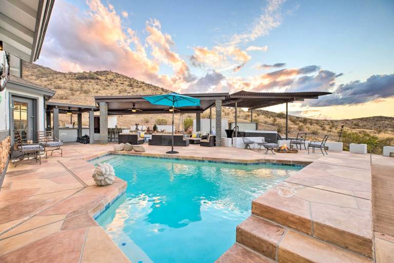 House Laveen Village