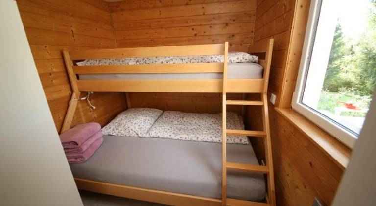Chalet with 2 rooms for 5 persons — photo 2