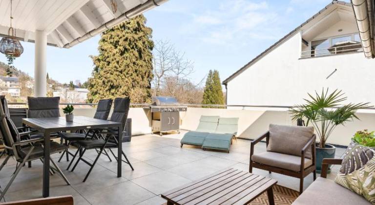 Holiday apartment with patio — photo 3