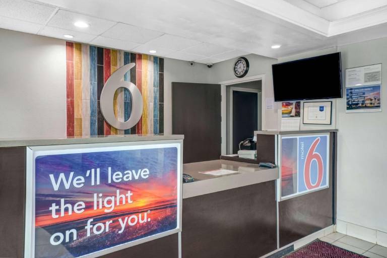 Motel 6 Montgomery, AL - Airport — photo 4