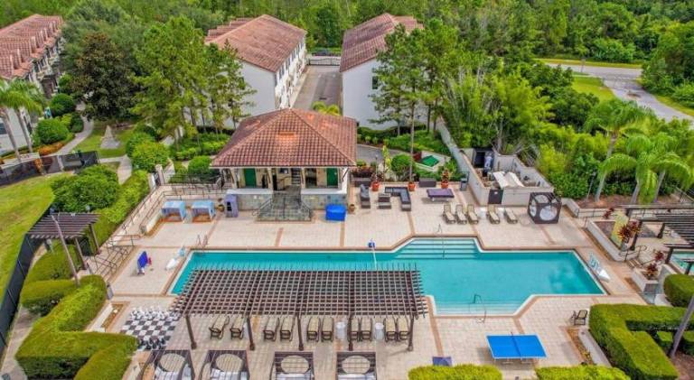 Family-oriented vacation home with hot tub, pool & garden | Dogs allowed — photo 2