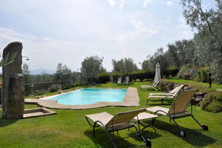 Villa with yard, patio & grill | Perfect for remote work — photo 2