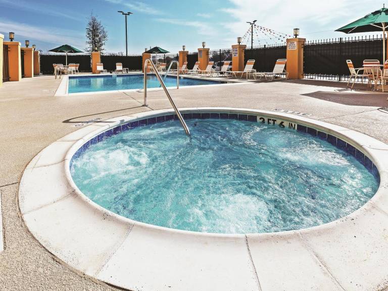 La Quinta Inn & Suites by Wyndham Fort Worth Eastchase