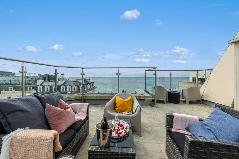 Apartment  Brighton Marina