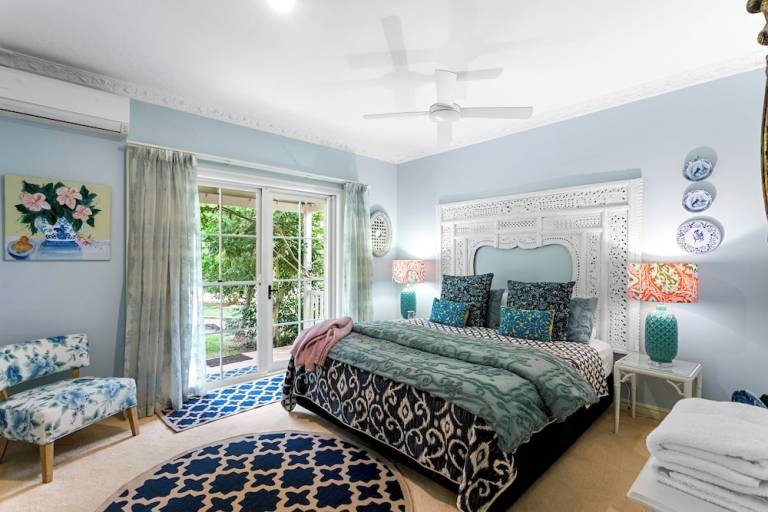 Bed and breakfast  Cooroy