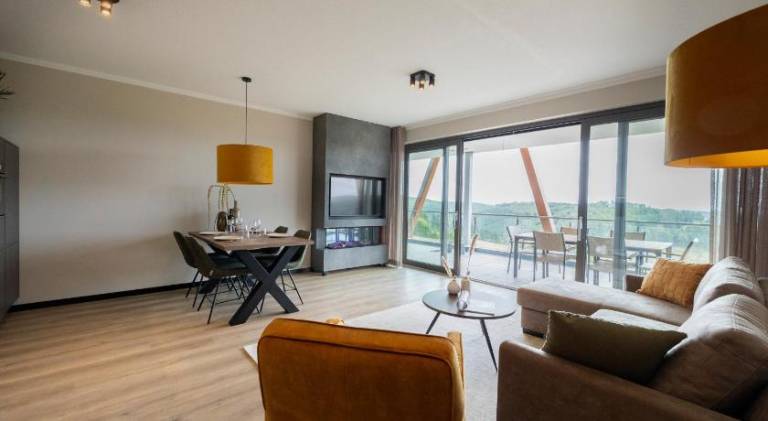 Lovely serviced apartment with patio, sauna & hot tub | Ski nearby | Dogs allowed — photo 2