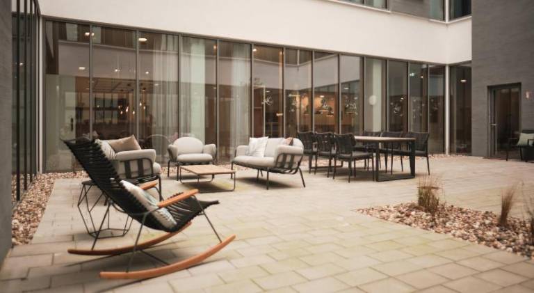 Serviced apartment with terrace | Pet-friendly — photo 4